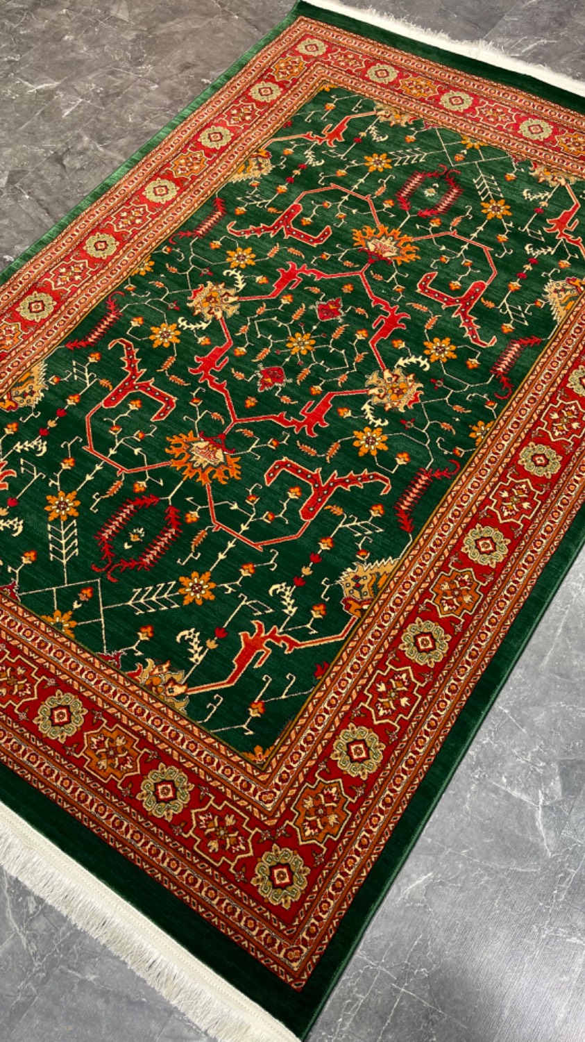 فرش گبه بلوچی کد ۵۱۵ رنگ لاکی سبز