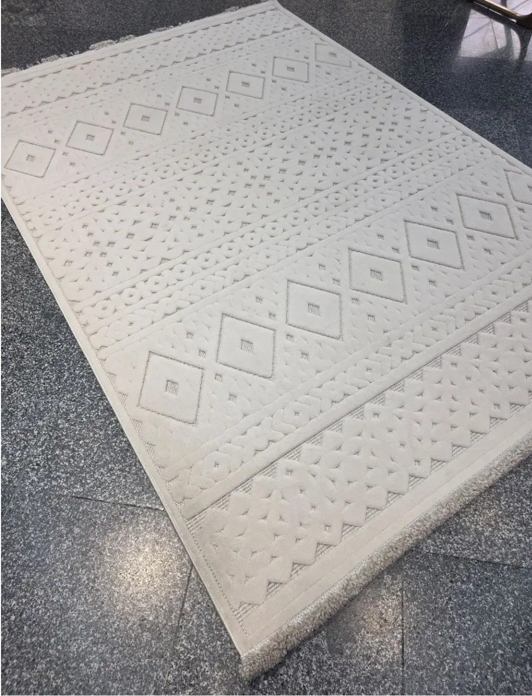 فرش پینترستی دلوکس سفید کد 5106 مینیمال و مدرن
