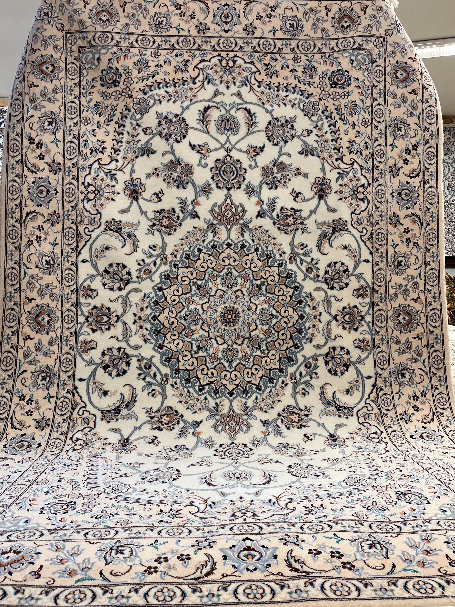 فرش دستباف نایین قالیچه 1/5×2/5 کرم