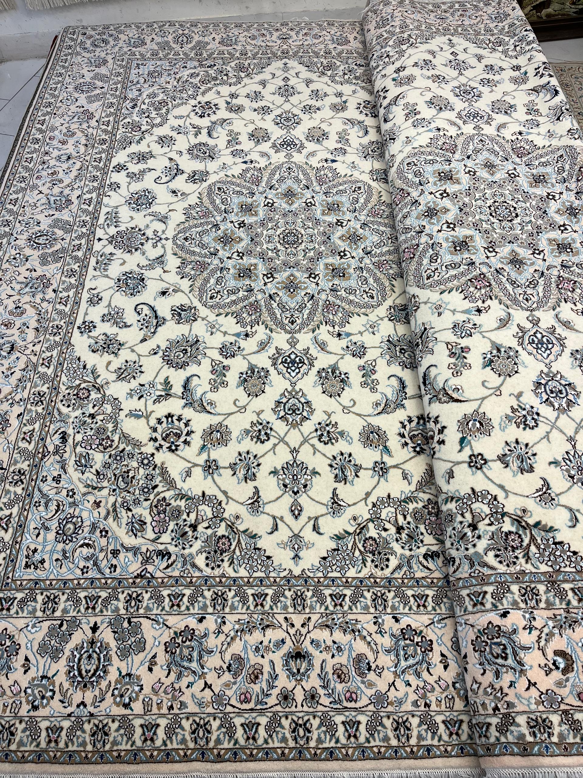 فرش دستباف نایین جفت 9 متری کرم