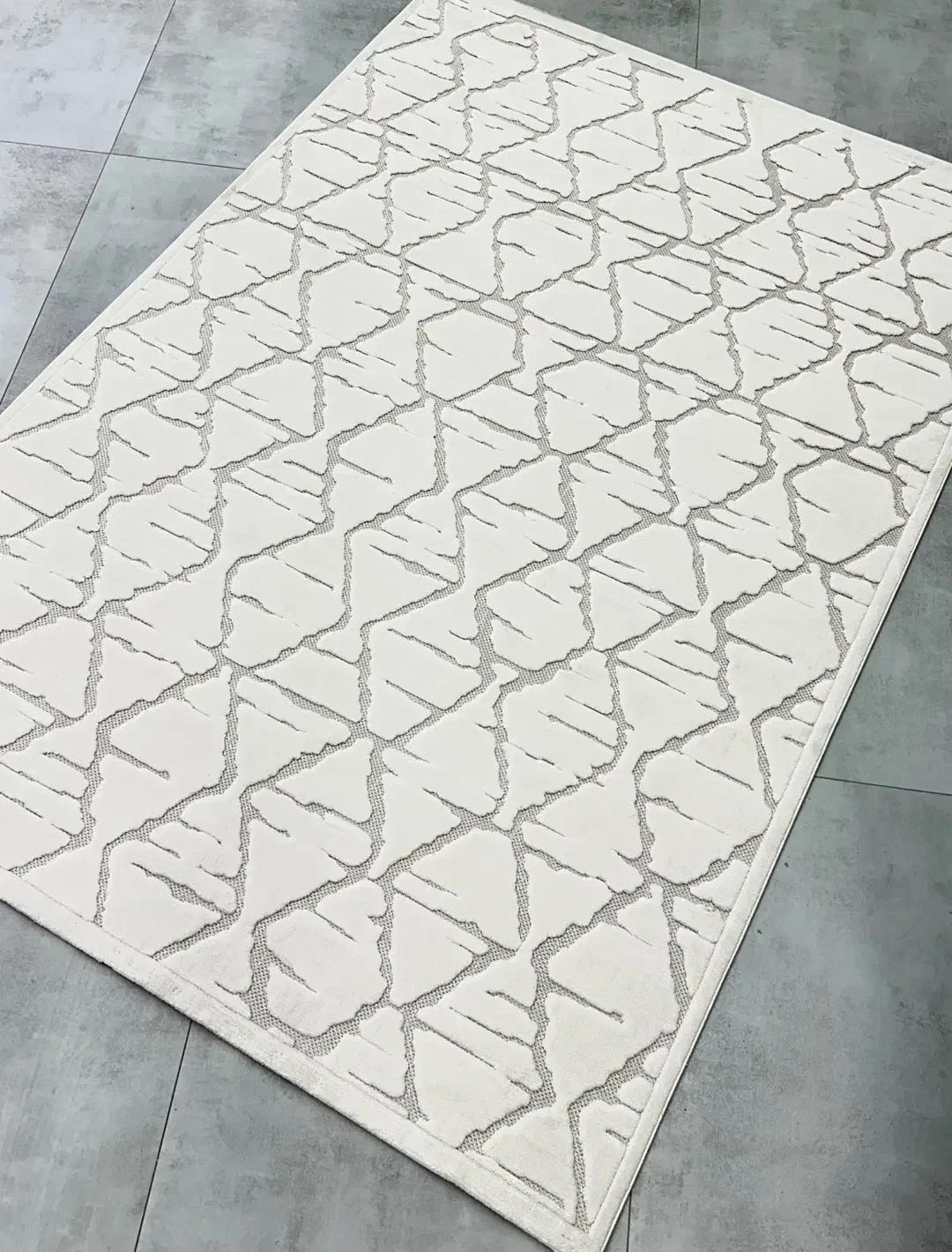 فرش پینترستی دلوکس سفید کد 5110 مینیمال و مدرن