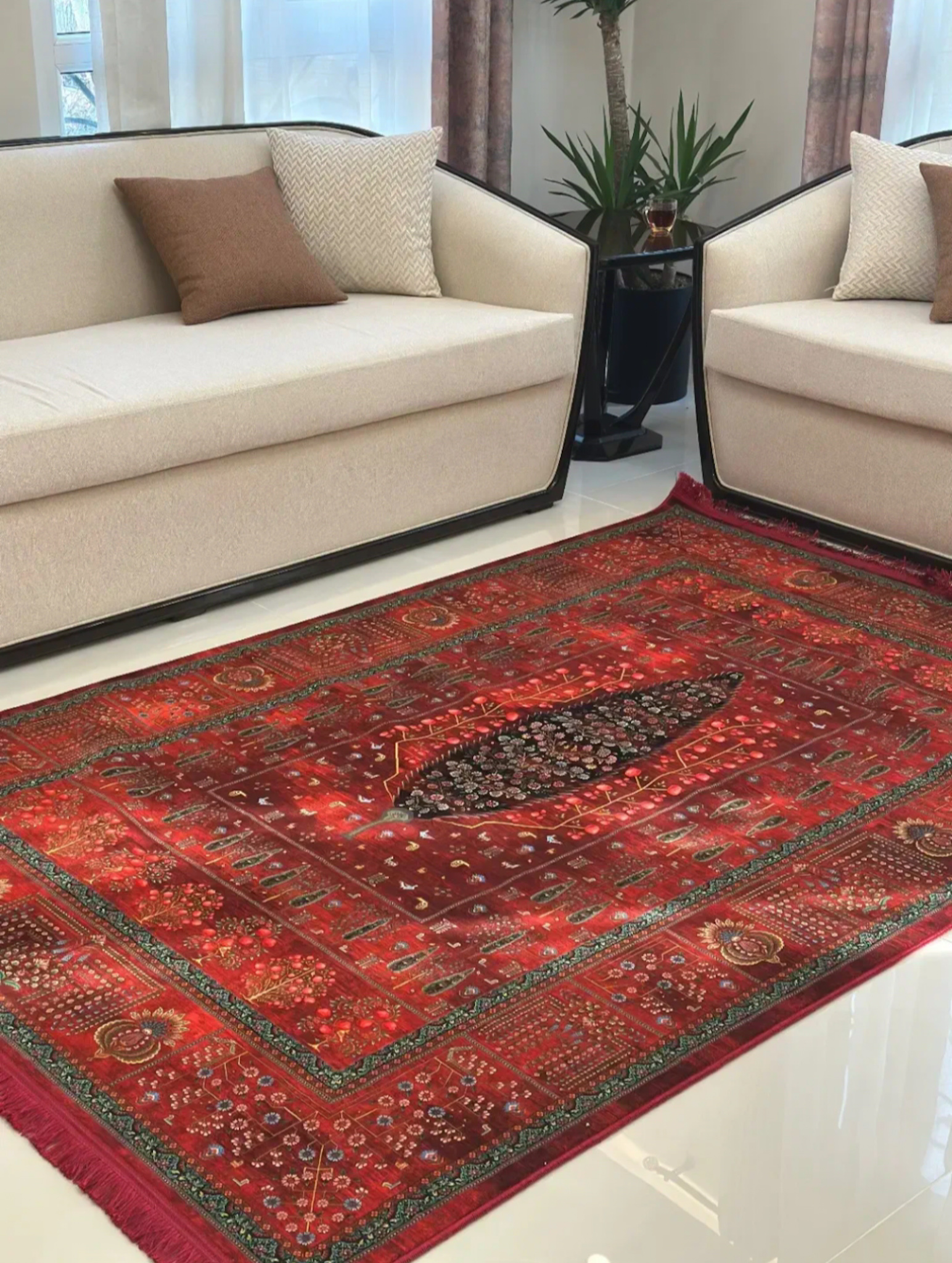 فرش ابریشمی نقشه درخت زندگی لاکی