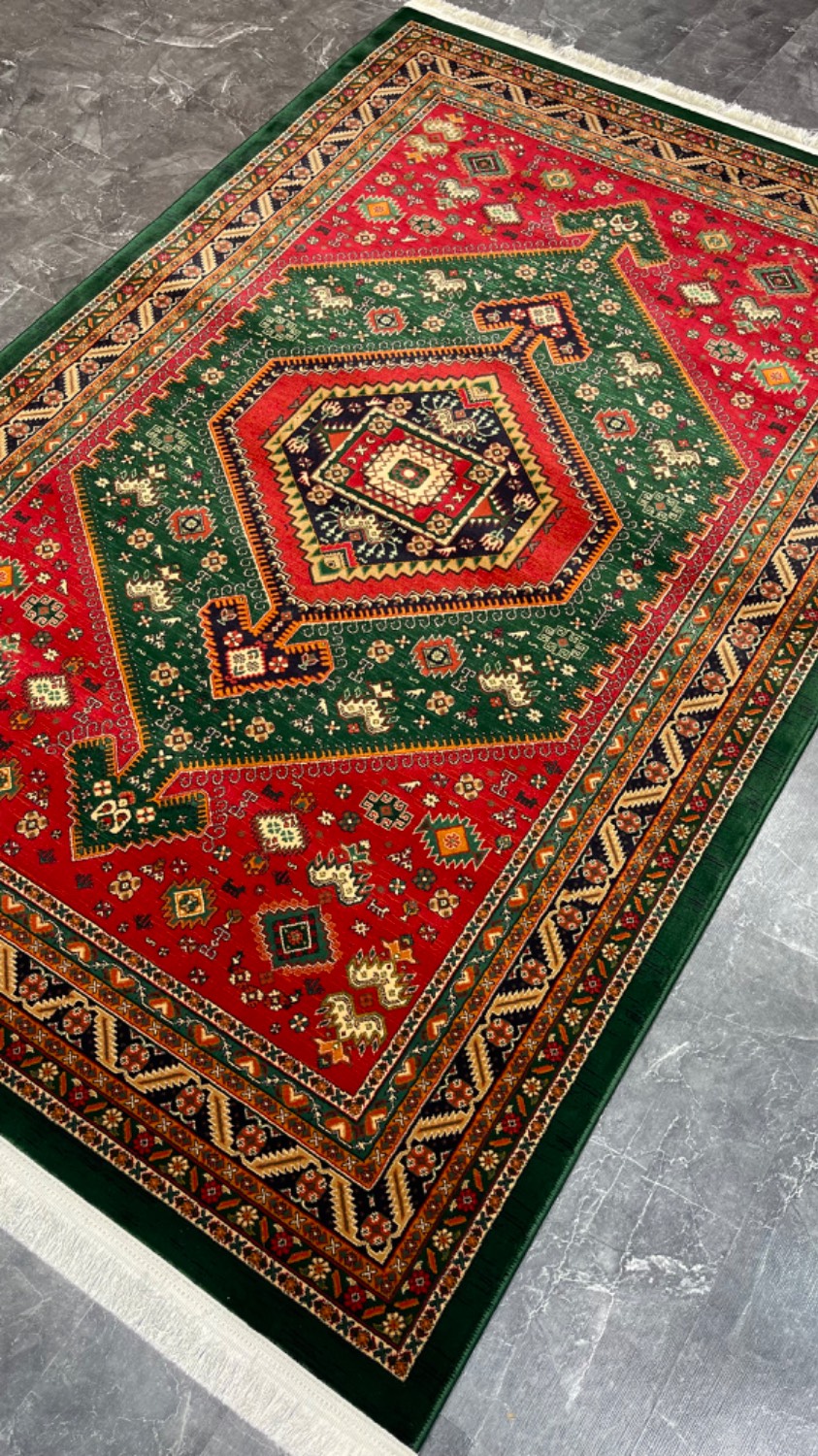 فرش گبه بلوچی کد ۵۲۴ رنگ لاکی سبز